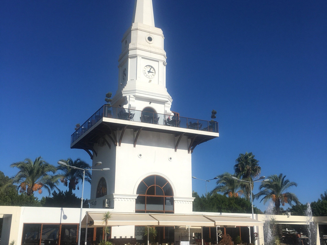Kemer Cumhuriyet Meydanı-凯梅尔必去景点