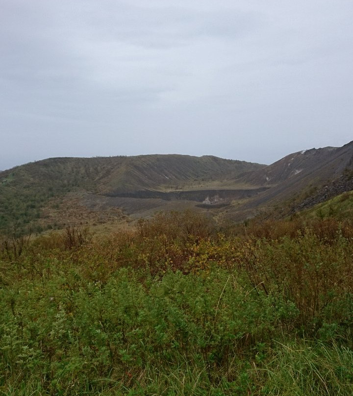 西山山麓火山口散步道景点图片