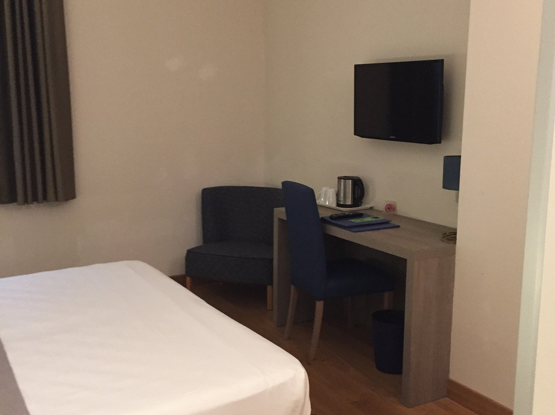 艾尔伯格中央酒店主图