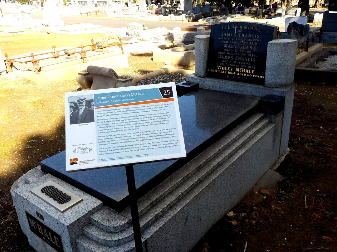 Coburg Pine Ridge Cemetery景点图片
