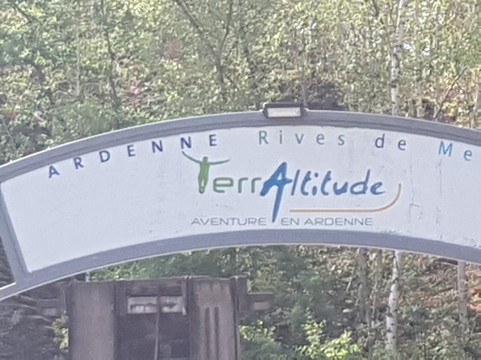 Terraltitude Adventure Park-沙勒维尔梅济耶尔必去景点