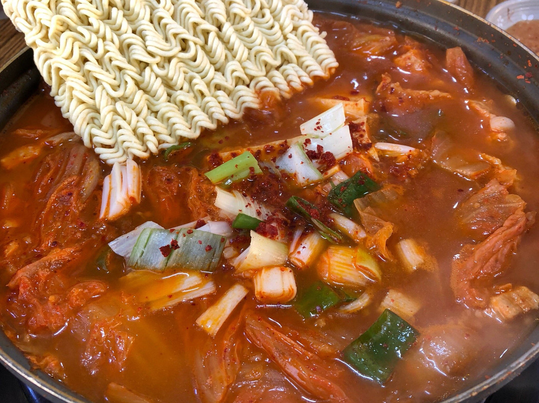 쌈싸먹는김치찌개