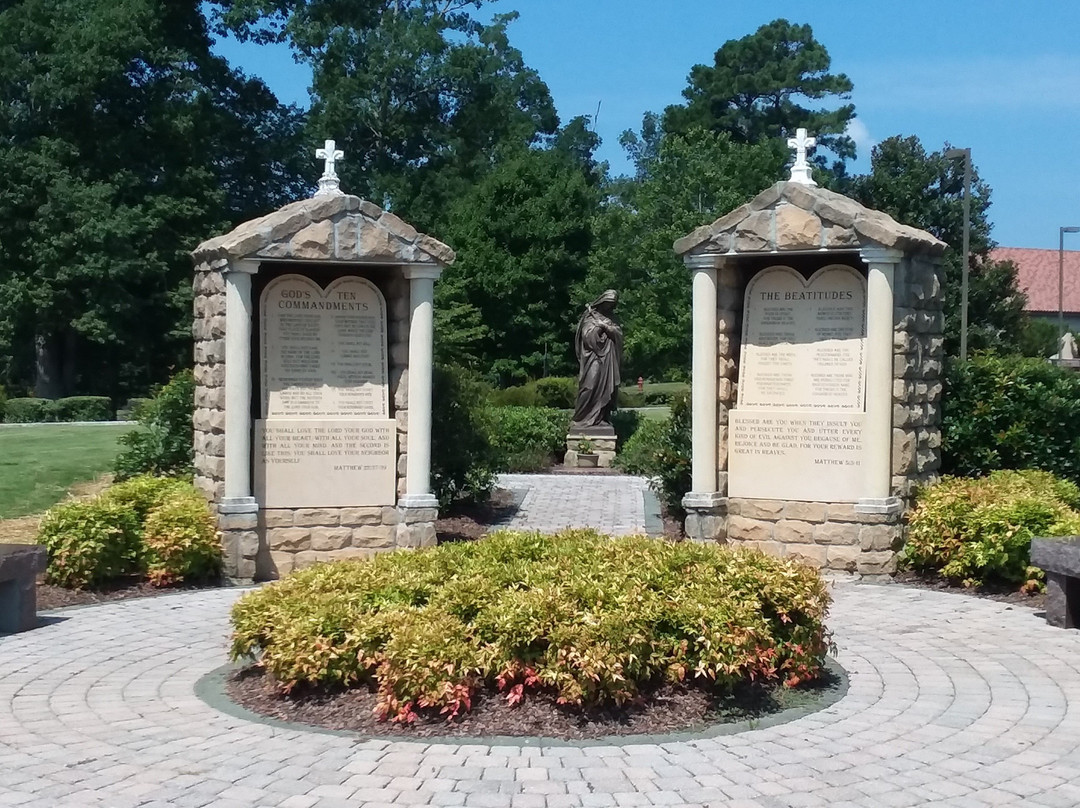 Shrine of the Most Blessed Sacrament景点图片