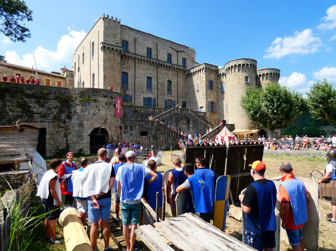 Château De Largentière景点图片