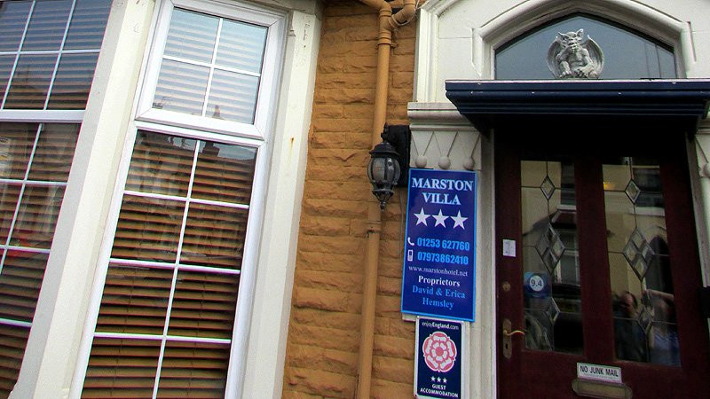 The Marston Villa主图