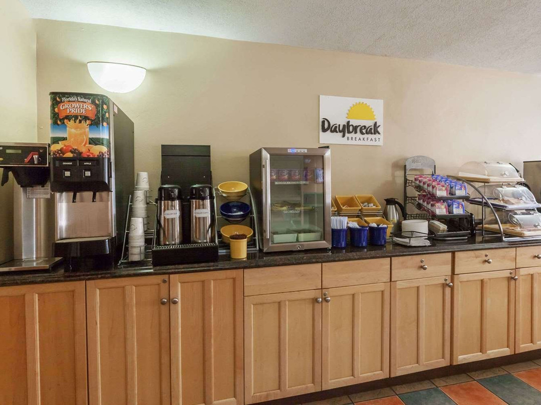 Days Inn by Wyndham Elkton Newark Area主图