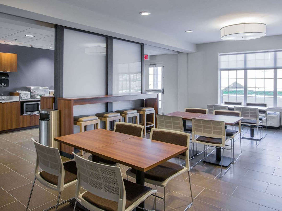 Microtel Inn & Suites By Wyndham Tioga主图