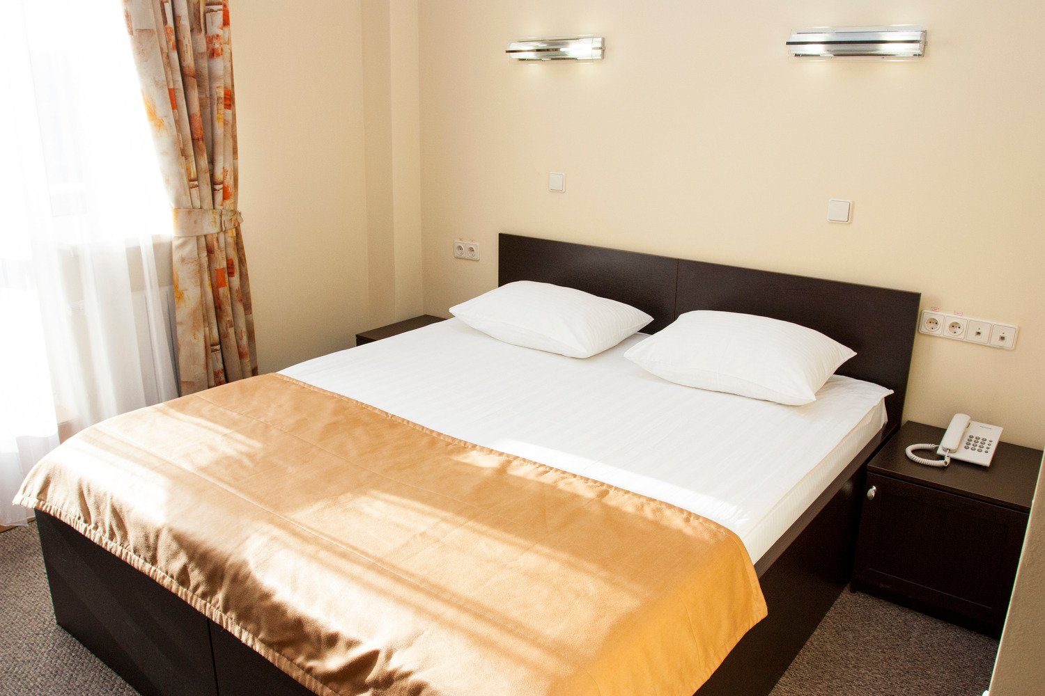 Sherr Hotel-官方