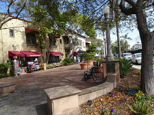 Adella Plaza Fountain-科罗纳多必去景点