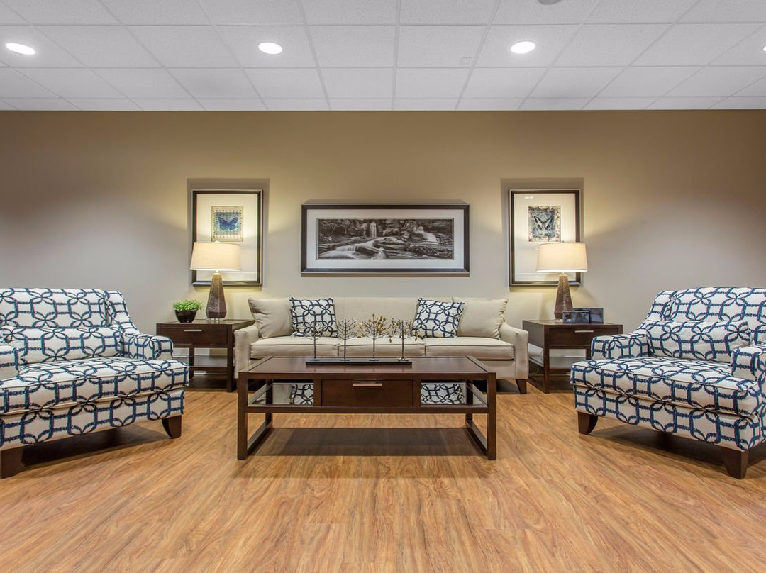 Carothers Funeral Home at Gaston Memorial Park景点图片