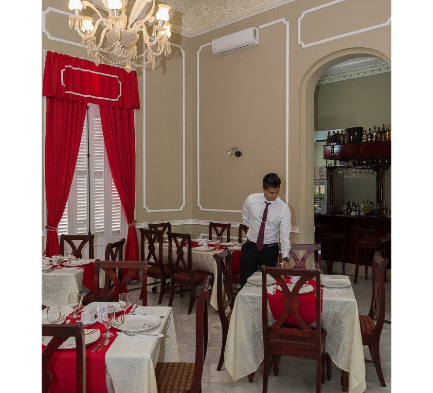 Hotel E La Sevillana主图