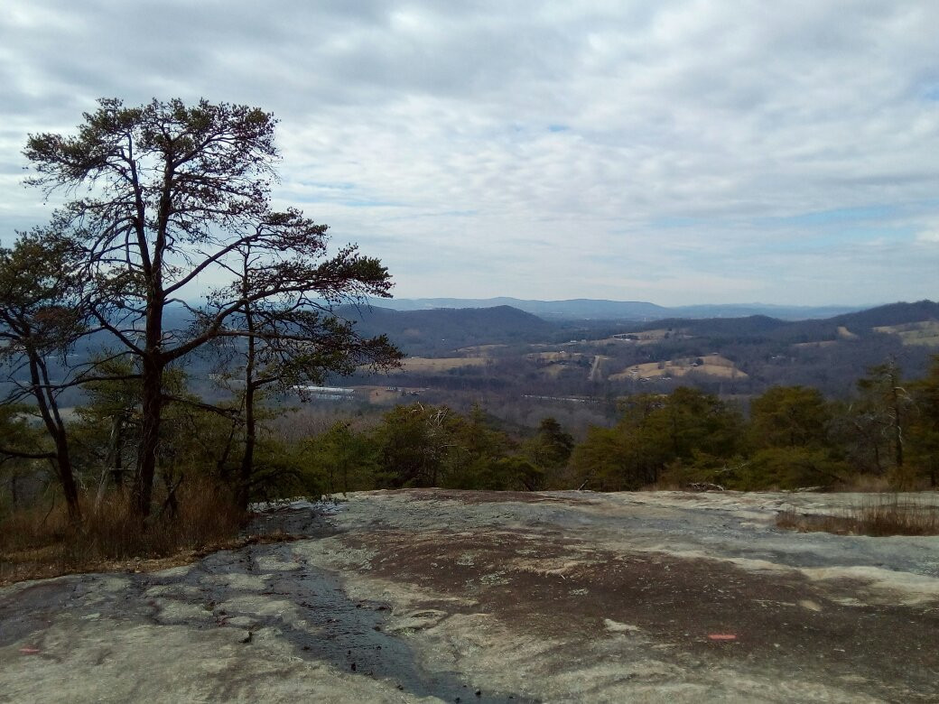 Rocky Face Mountain Recreational Area-Hiddenite必去景点
