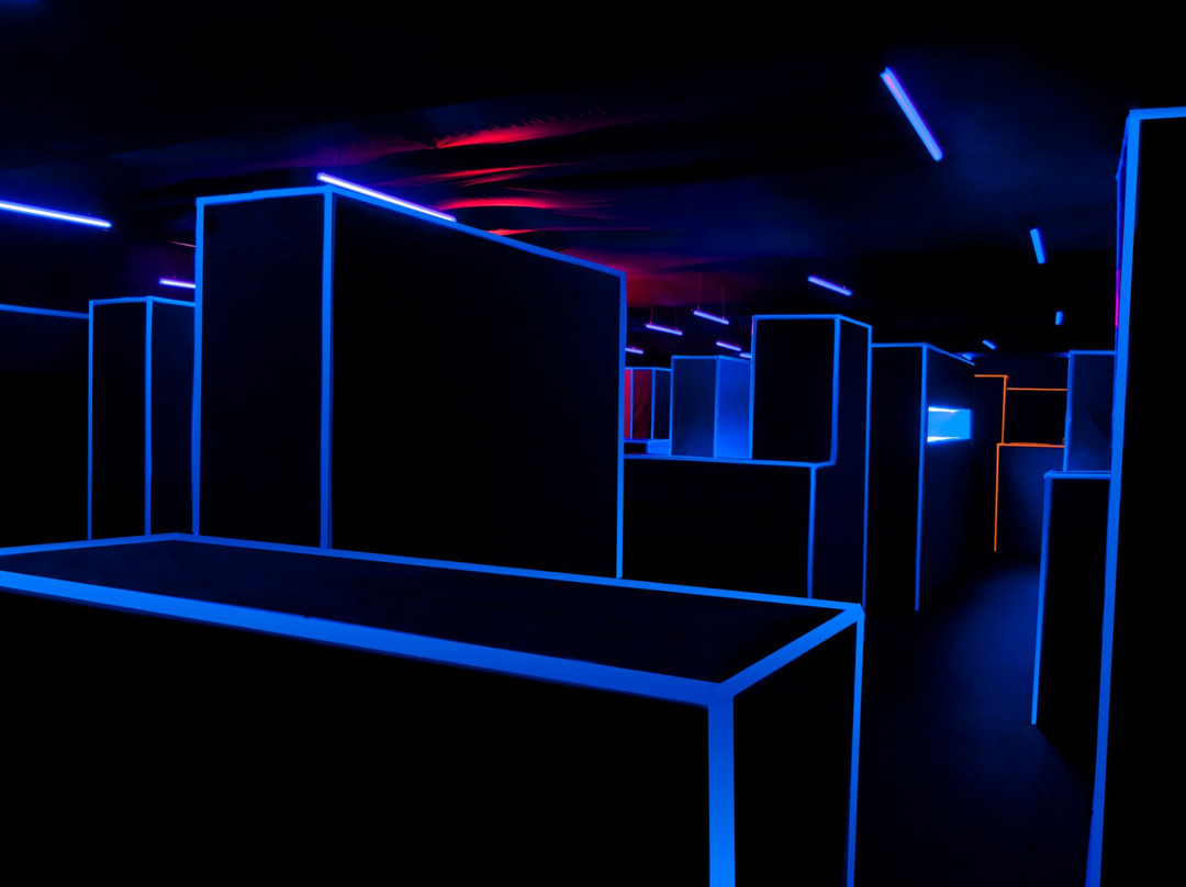 Bytca旅游景点-Grid Laser Arena