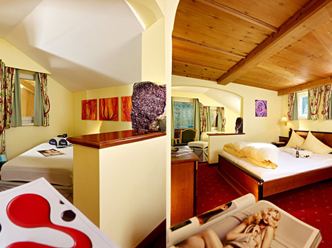 Hotel Kristall主图