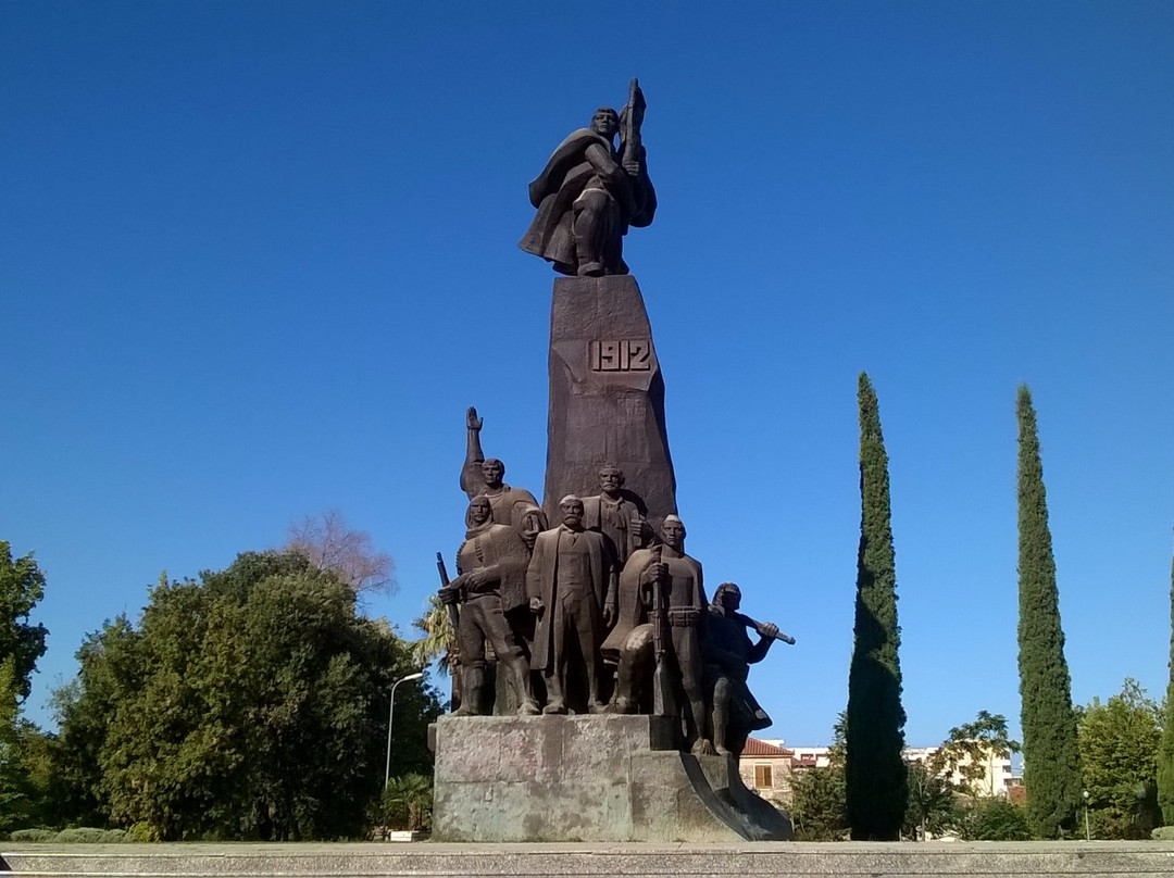 Independence Monument-夫罗勒必去景点