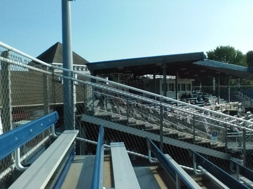 Dwyer Stadium景点图片