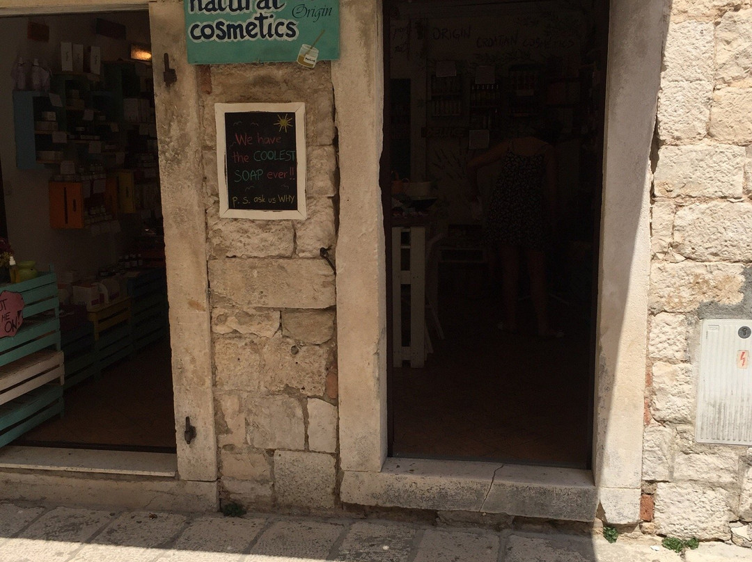 Origin Croatian Cosmetics-奥米斯必去景点