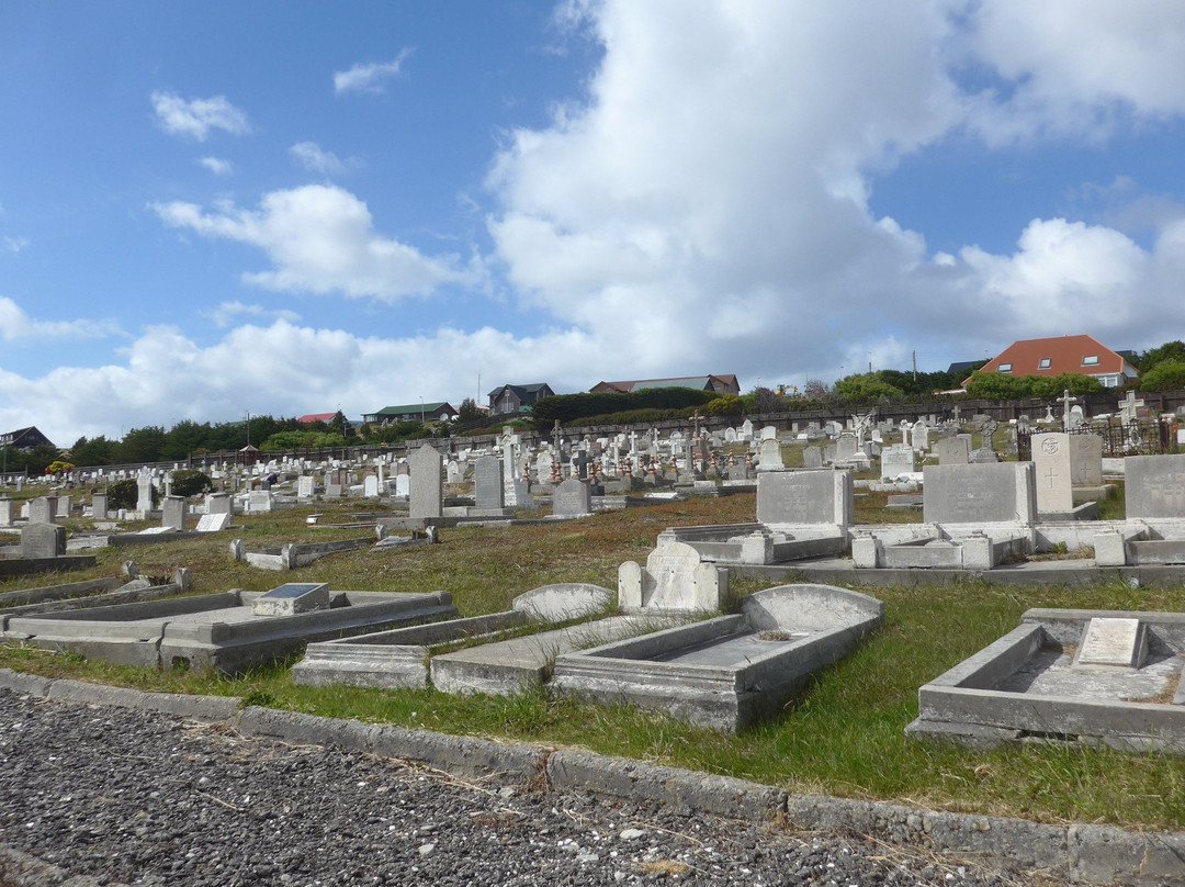 Stanley Military Cemetery景点图片