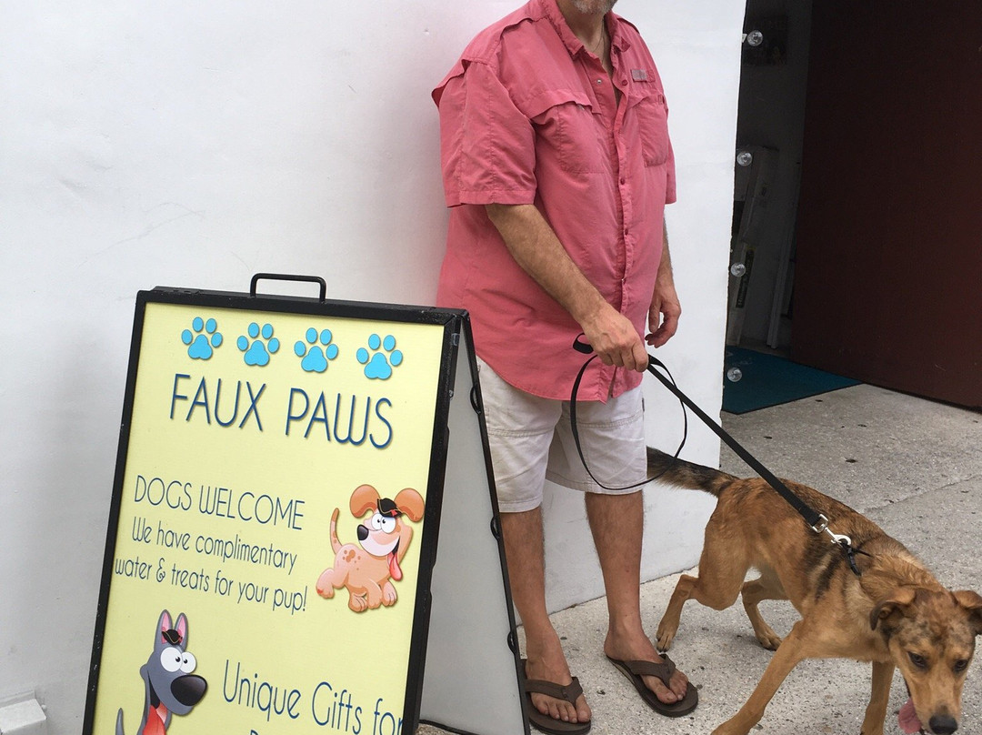 Faux Paws景点图片