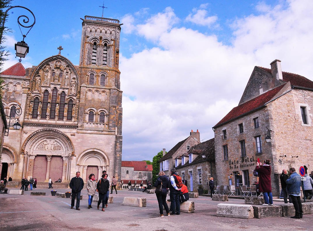 Montillot旅游攻略图片