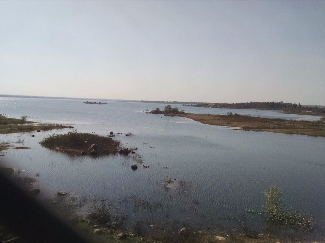 Osman Sagar Lake景点图片