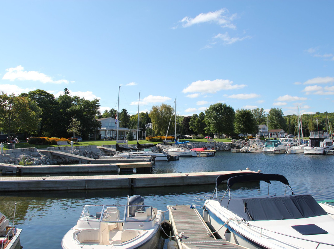 Sister Bay Marina景点图片