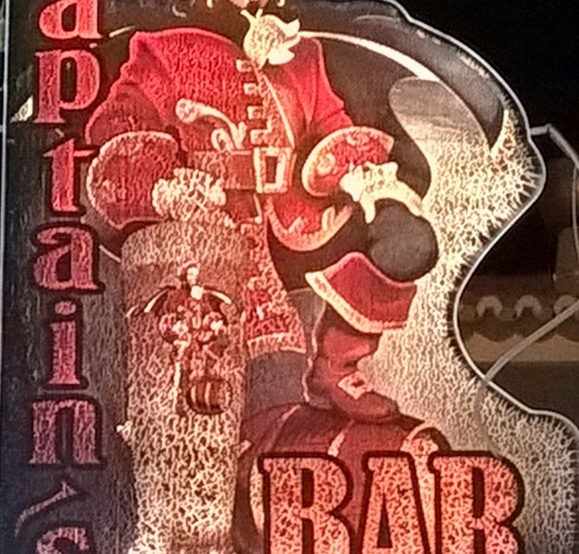 Captain's Sports Bar-Olhos de Agua必去景点