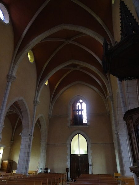 Eglise Saint-Pierre景点图片