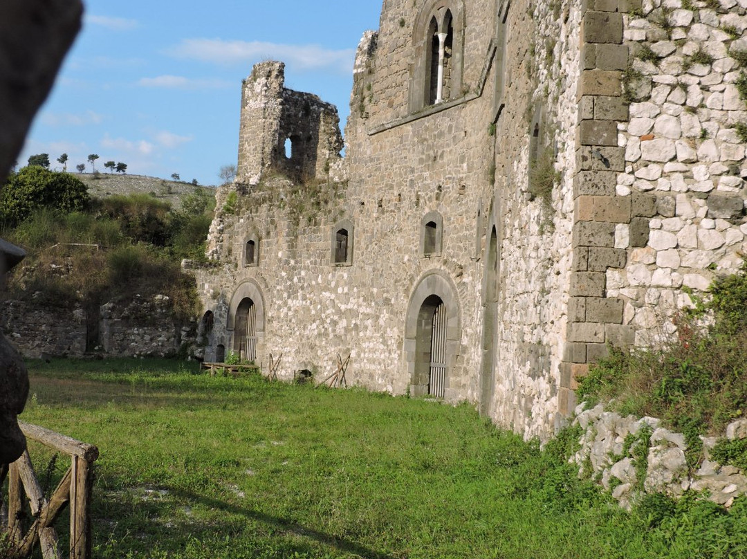 Rudere del Castello Medievale di Castel Morrone景点图片