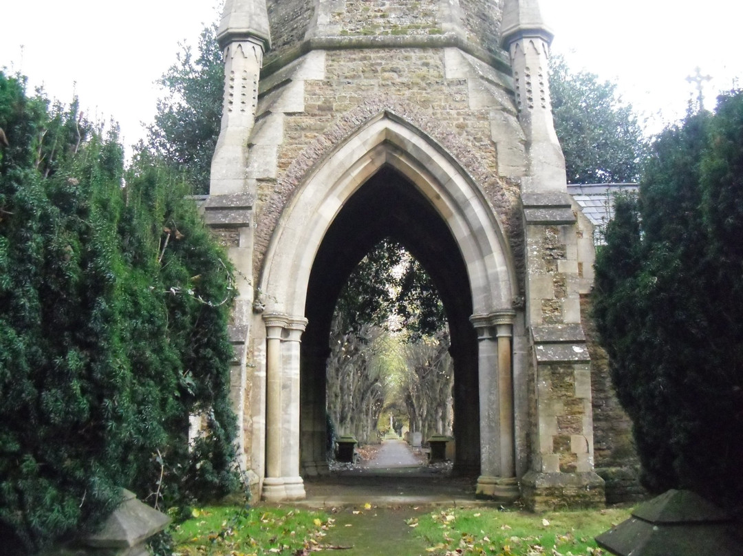 Anglican Cemetery Chapel and Nonconformist Cemetery Chapel-凯特林必去景点