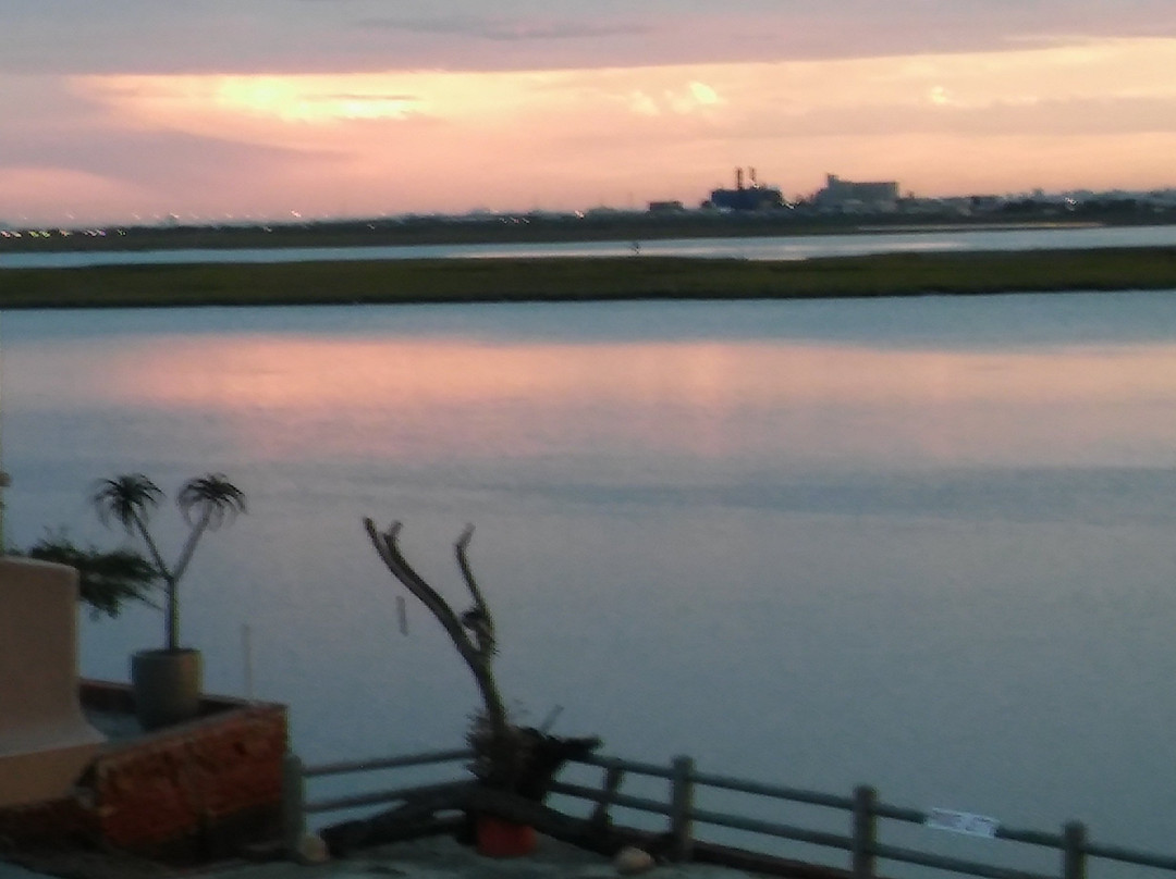 Riverside Lodge Guest House主图