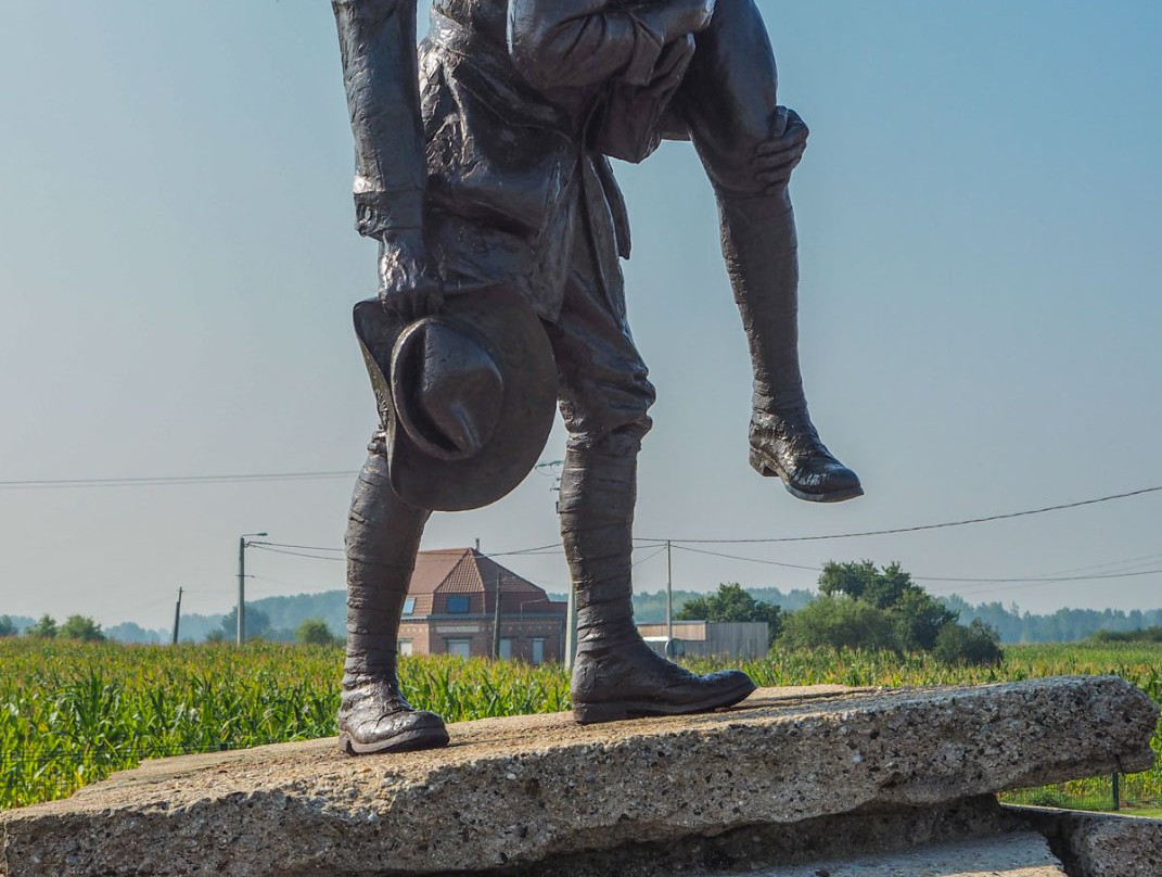 Fromelles and Flanders Battlefield Tours景点图片