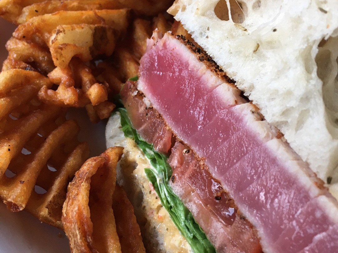 Williams Bay餐馆和美食-Harpoon Willie's