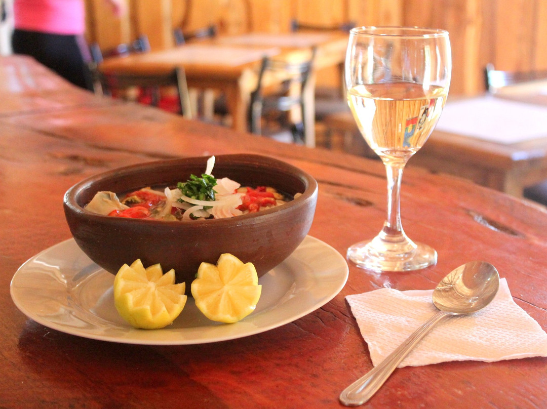 Contulmo餐馆和美食-Bar Turistico LeufuLafken