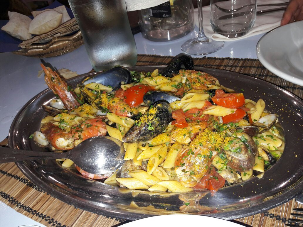 Tresnuraghes餐馆和美食-Sardineri