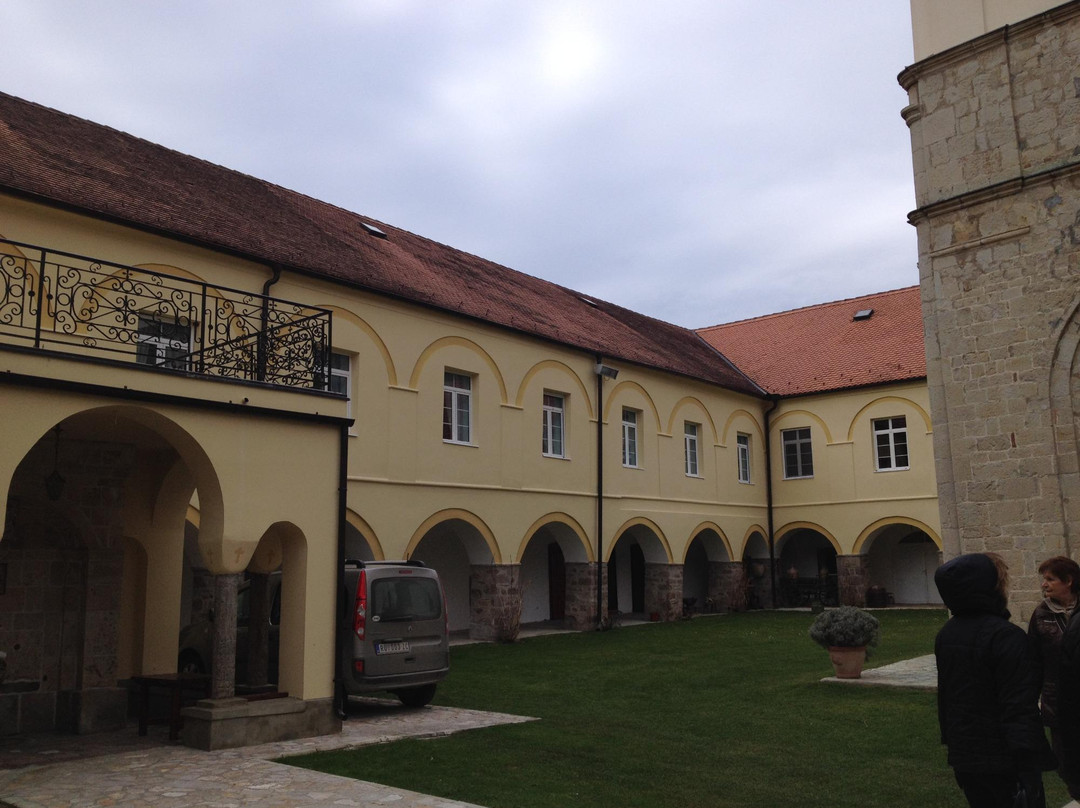 Monastery Jazak-诺维萨德必去景点