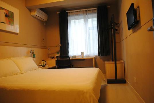 慈溪锦江之星银泰城上林坊步行街酒店-客卧