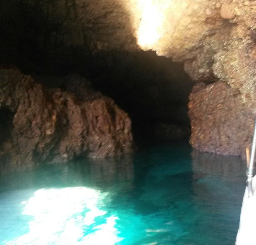Magic Boat Menorca-米诺卡必去景点