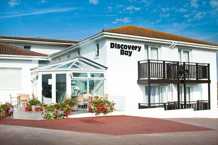Discovery Bay Beach Suites