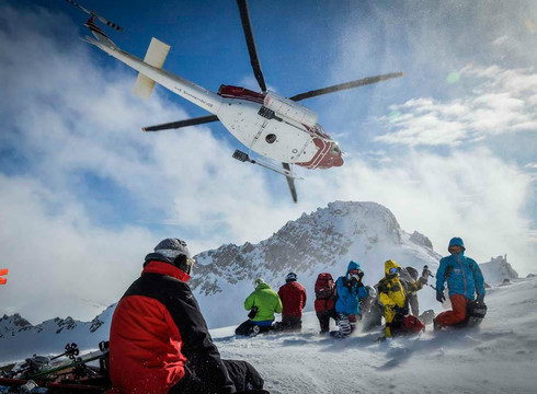 Tyax Heliskiing-Gold Bridge必去景点