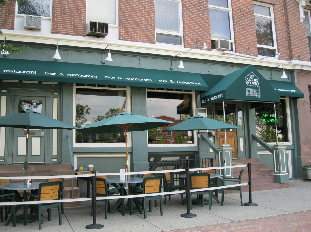 Archie Moore's Bar & Restaurant