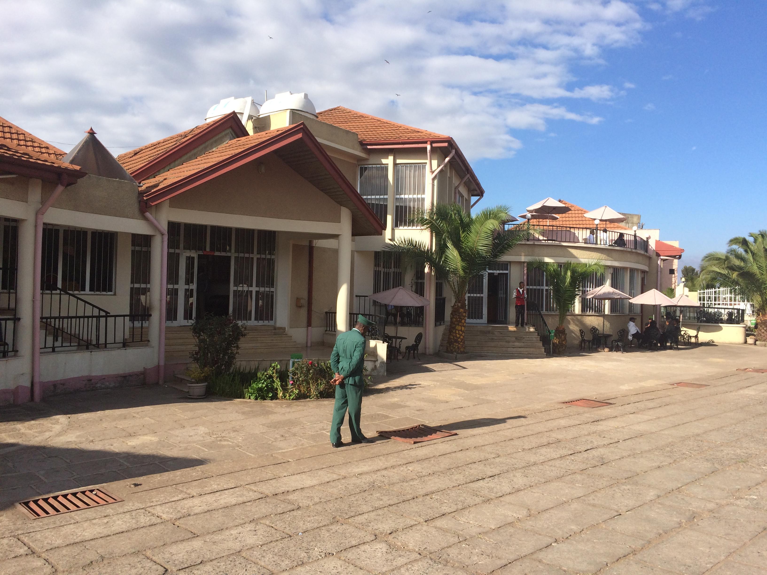 Derartu Tulu Hotel-浴室