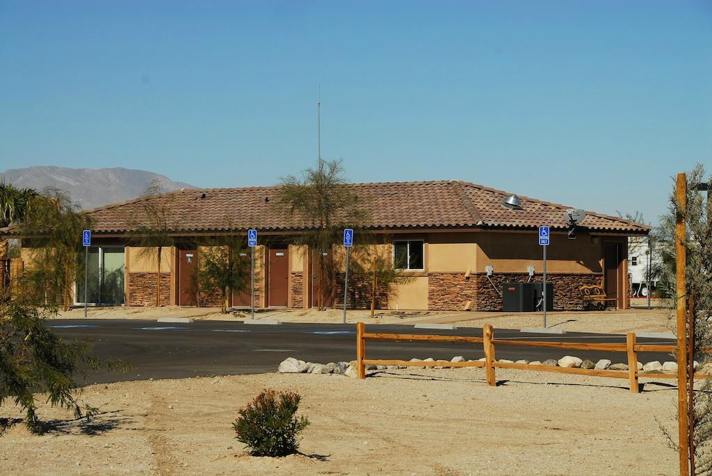Salton City餐馆和美食-Ocotillo RV Resort