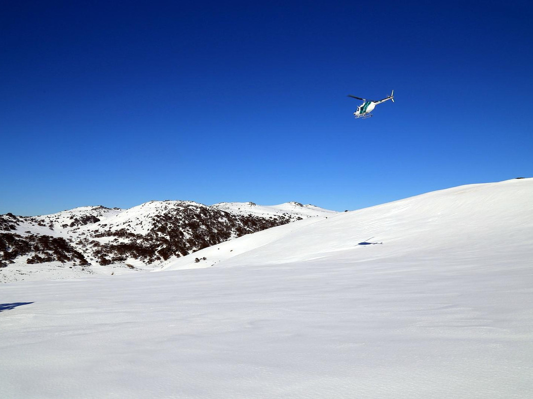 Snowy Mountains Helicopters-金德拜恩必去景点