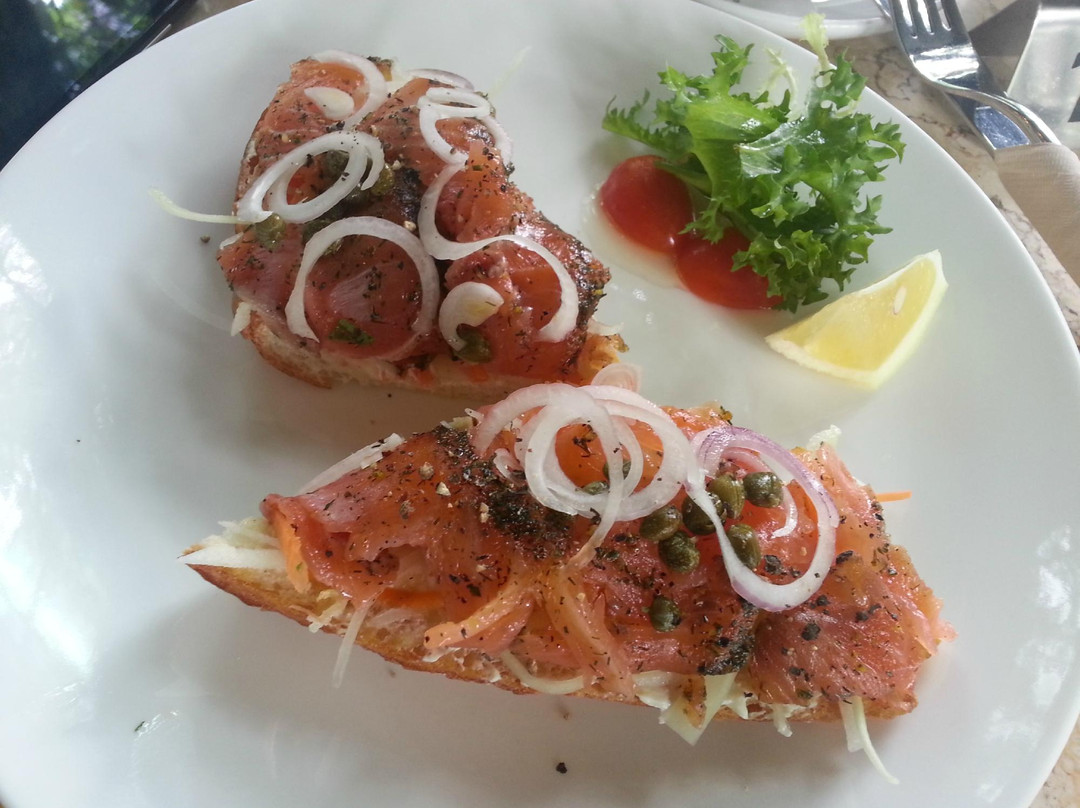 Brown Coffee and Bakery