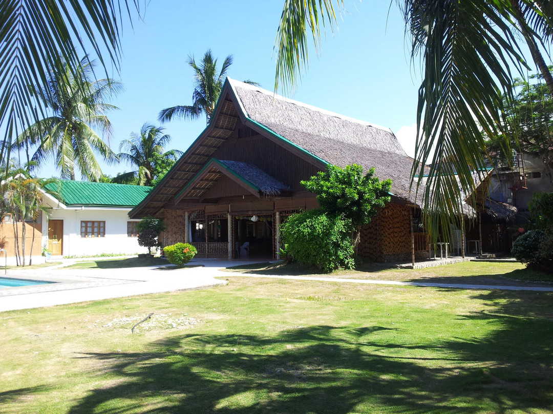 Escosas Bar and Resort主图