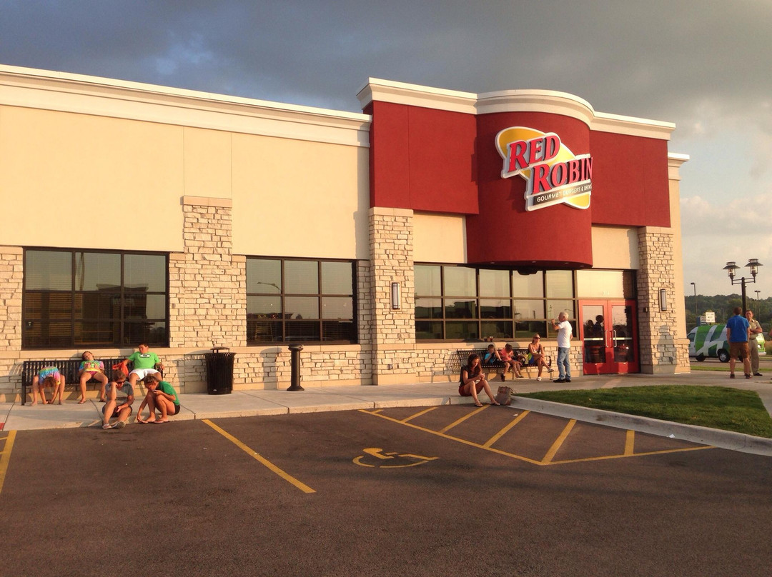 Red Robin Gourmet Burgers And Brews