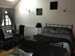 The Bell Inn-官方