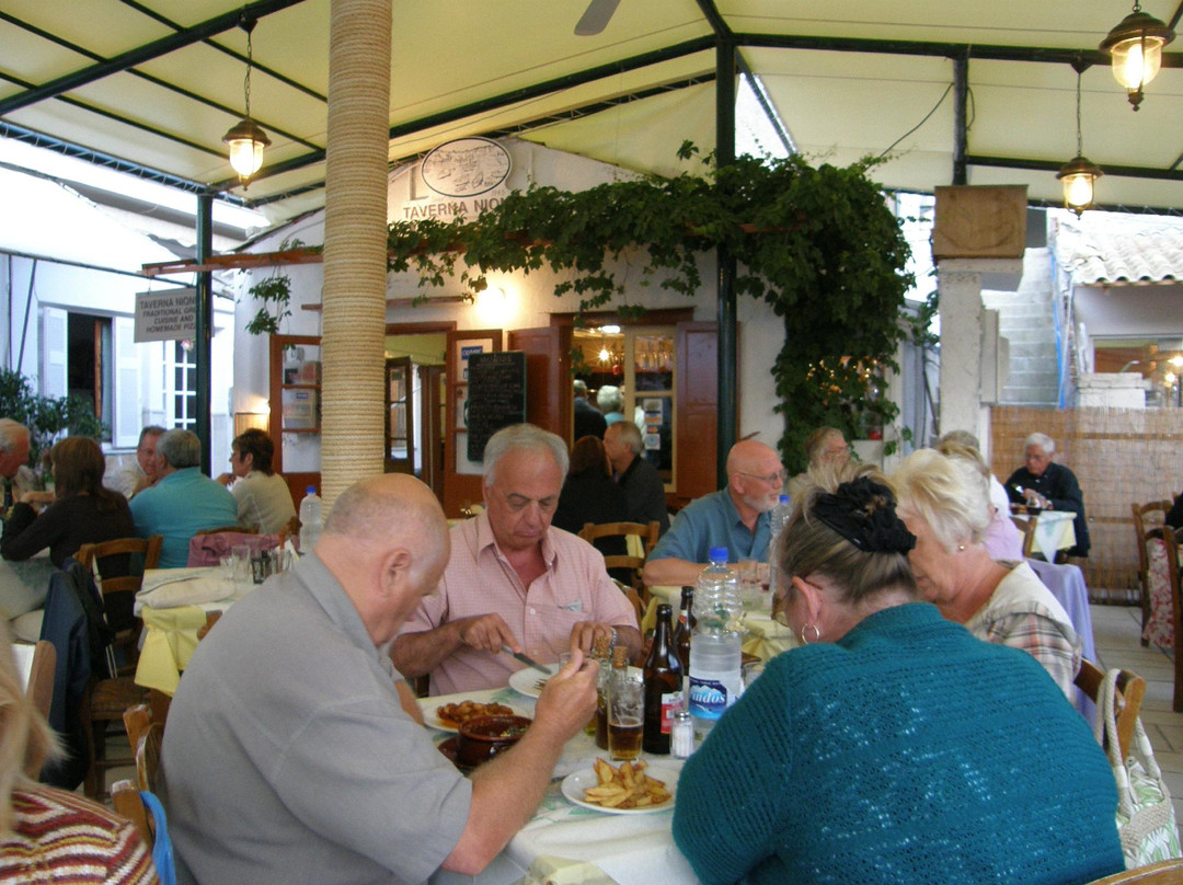 Paxos餐馆和美食-Nionios Taverna