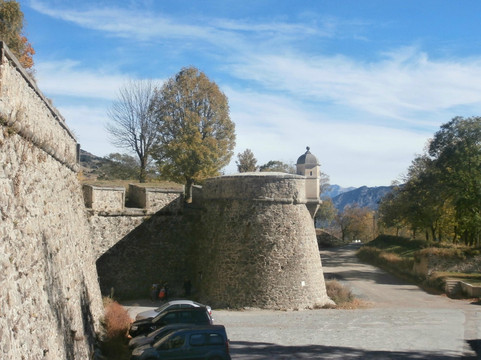 Explore Catalunya-巴塞罗那必去景点